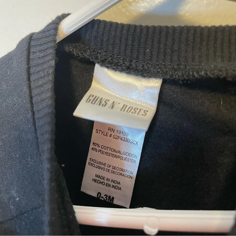 Guns N Rose crewneck sweatshirt baby size 0-3‎ months